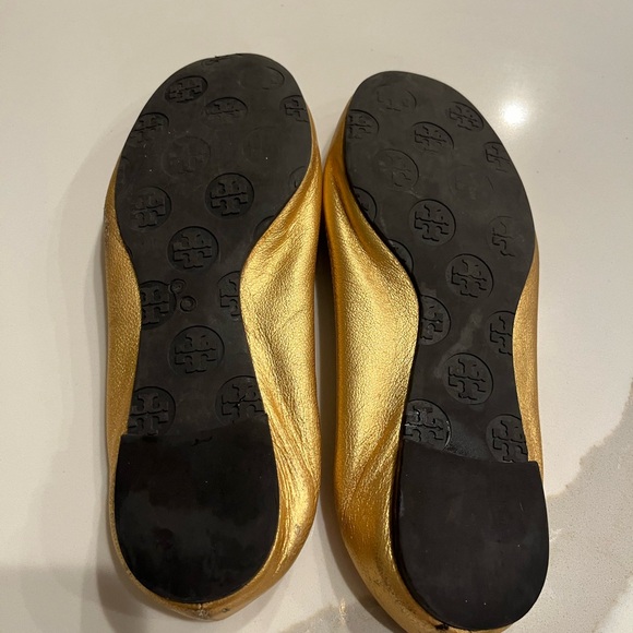Tory Burch, gold ballet flats - Picture 3 of 10